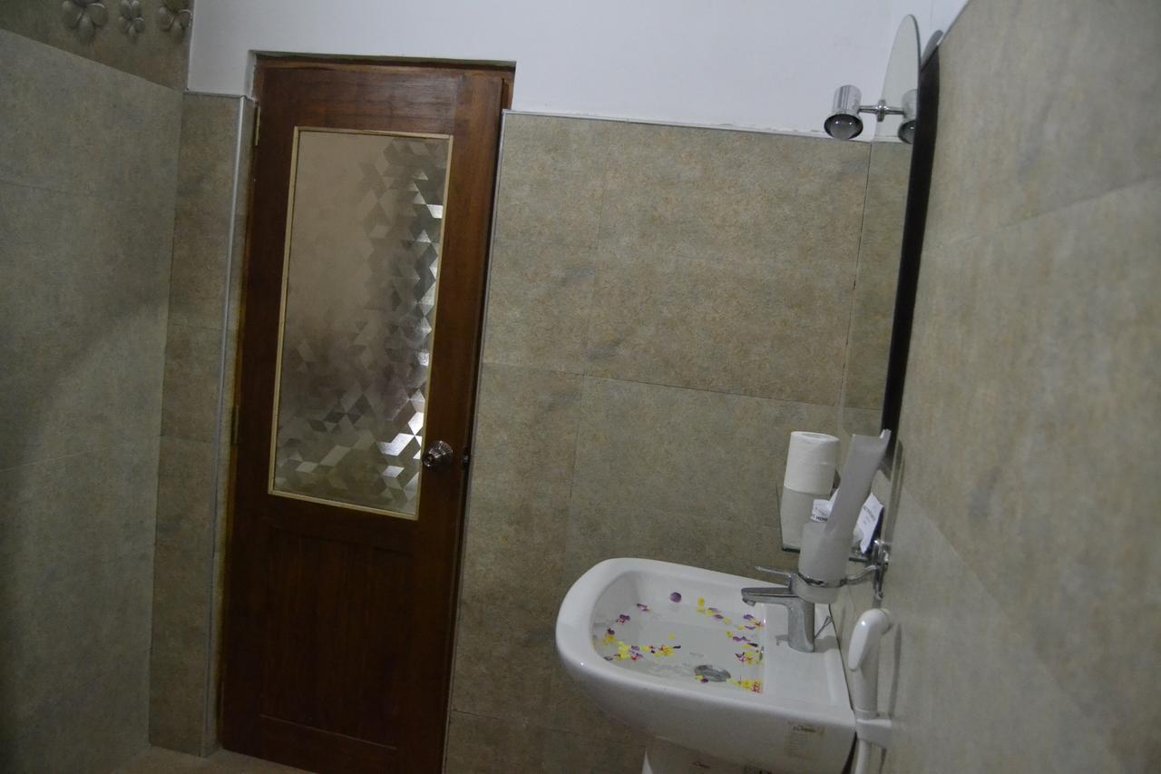 Nice To Meet Home Stay Habarana Esterno foto