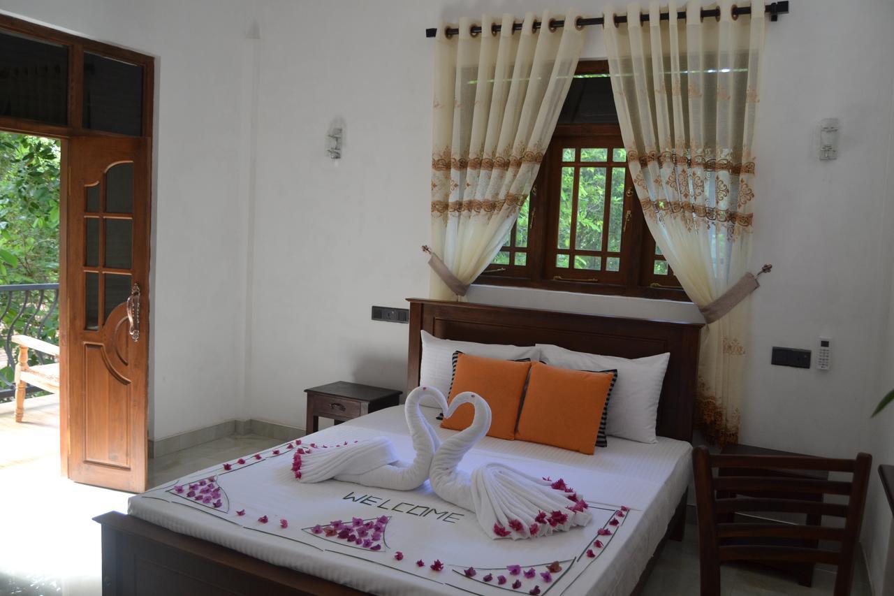 Nice To Meet Home Stay Habarana Esterno foto