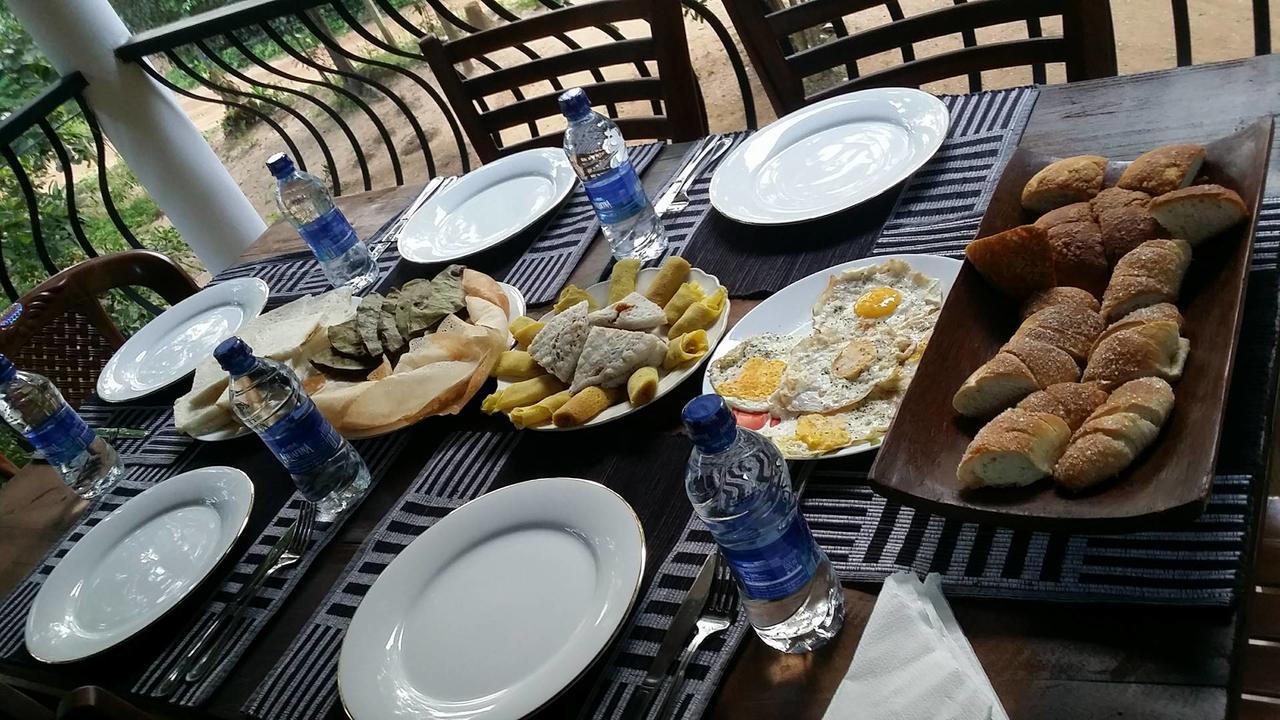 Nice To Meet Home Stay Habarana Esterno foto
