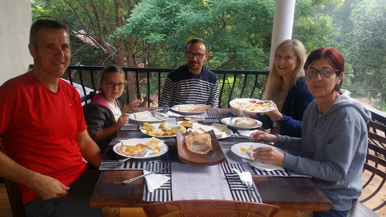 Nice To Meet Home Stay Habarana Esterno foto